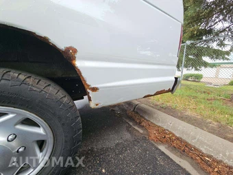 2013 Ford Super Duty E-350 Wagon XLT 138.0" WB - miniatura 23