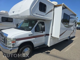 2013 Ford Super Duty E-450 Cutaway DRW 158.0" WB