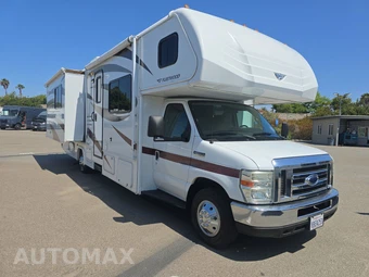 2013 Ford Super Duty E-450 Cutaway DRW 158.0" WB - miniatura 3