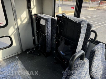 2013 Ford Super Duty E-450 Cutaway DRW - miniatura 27