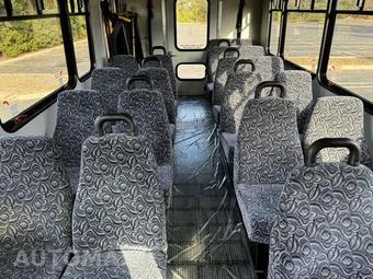 2013 Ford Super Duty E-450 Cutaway DRW - miniatura 29