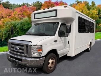 2013 Ford Super Duty E-450 Cutaway DRW - miniatura 3