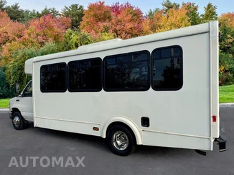 2013 Ford Super Duty E-450 Cutaway DRW - miniatura 5