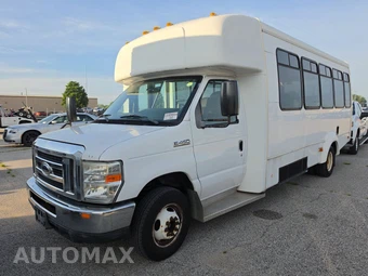 2013 Ford Super Duty E-450 Cutaway DRW - samochód z USA z aukcji Manheim, oferta Kup Teraz w AUTOMAX
