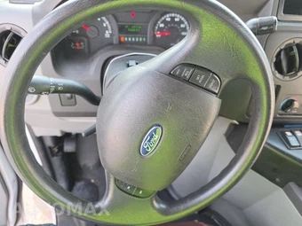 2013 Ford Super Duty E-450 Cutaway DRW - miniatura 10