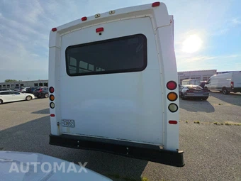 2013 Ford Super Duty E-450 Cutaway DRW - miniatura 5