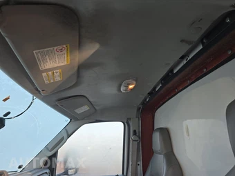 2013 Ford Super Duty E-450 Cutaway DRW - miniatura 16