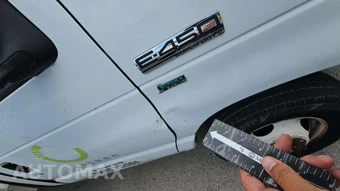2013 Ford Super Duty E-450 Cutaway DRW – miniatura 18