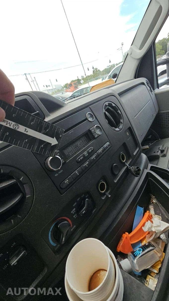 2013 Ford Super Duty E-450 Cutaway DRW – miniatura 26
