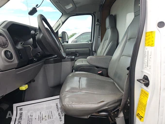 2013 Ford Super Duty E-450 Cutaway DRW – miniatura 7