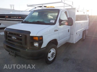 2013 Ford Super Duty E-450 Cutaway DRW