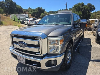 2013 Ford Super Duty F-250 Lariat Crew Cab Medium Bed