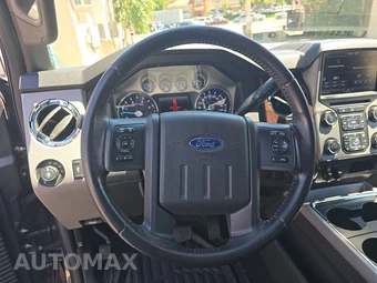 2013 Ford Super Duty F-250 Lariat Crew Cab Medium Bed - miniatura 10