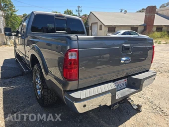 2013 Ford Super Duty F-250 Lariat Crew Cab Medium Bed - miniatura 6