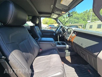 2013 Ford Super Duty F-250 Lariat Crew Cab Medium Bed - miniatura 8
