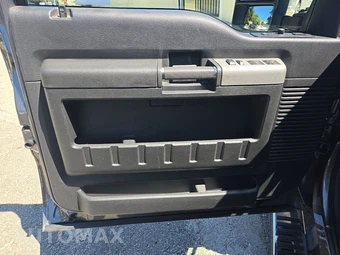 2013 Ford Super Duty F-250 Lariat Crew Cab Medium Bed - miniatura 9