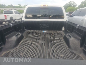2013 Ford Super Duty F-250 Lariat Crew Cab Medium Bed - miniatura 16