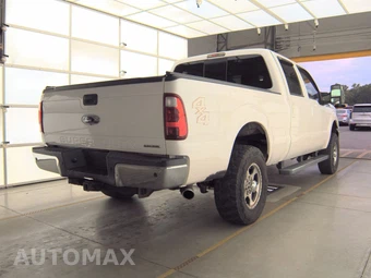 2013 Ford Super Duty F-250 Lariat Crew Cab Medium Bed - miniatura 4