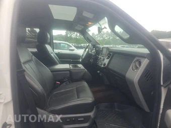 2013 Ford Super Duty F-250 Lariat Crew Cab Medium Bed - miniatura 8