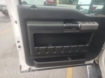 2013 Ford Super Duty F-250 Lariat Crew Cab Medium Bed - miniatura 9