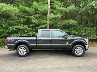 2013 Ford Super Duty F-250 Lariat Crew Cab Medium Bed - miniatura 4