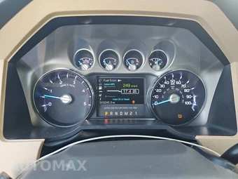 2013 Ford Super Duty F-250 Lariat Crew Cab Medium Bed - miniatura 12