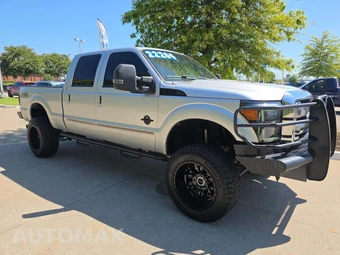 2013 Ford Super Duty F-250 Lariat Crew Cab Medium Bed - miniatura 4