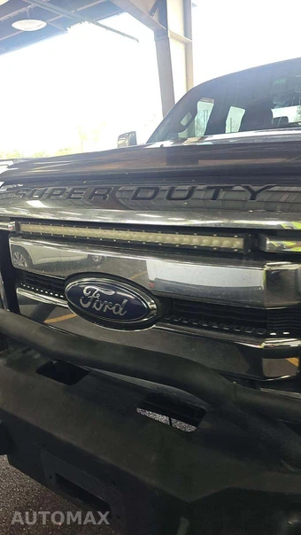 2013 Ford Super Duty F-250 Lariat Crew Cab Medium Bed - miniatura 25
