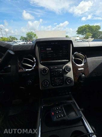 2013 Ford Super Duty F-250 Platinum Crew Cab Medium Bed - miniatura 10