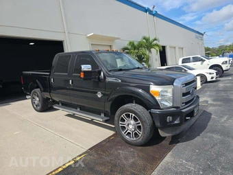 2013 Ford Super Duty F-250 Platinum Crew Cab Medium Bed - miniatura 4