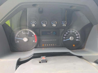 2013 Ford Super Duty F-250 XL Crew Cab Long Bed - miniatura 9