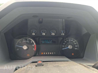 2013 Ford Super Duty F-250 XL Crew Cab Medium Bed - miniatura 9