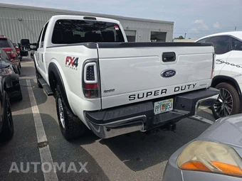 2013 Ford Super Duty F-250 XLT Crew Cab Medium Bed - miniatura 2