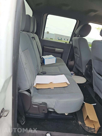 2013 Ford Super Duty F-250 XLT Crew Cab Medium Bed - miniatura 16