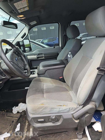 2013 Ford Super Duty F-250 XLT Crew Cab Medium Bed - miniatura 6