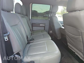 2013 Ford Super Duty F-250 XLT Crew Cab Medium Bed - miniatura 13