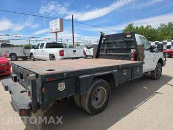 2013 Ford Super Duty F-350 Cab Chassis XL Regular Cab DRW - miniatura 3