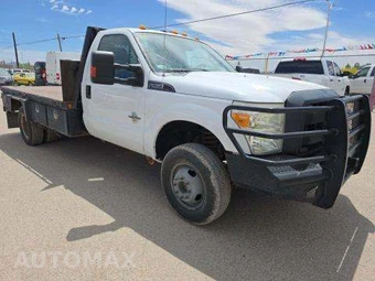 2013 Ford Super Duty F-350 Cab Chassis XL Regular Cab DRW - miniatura 4