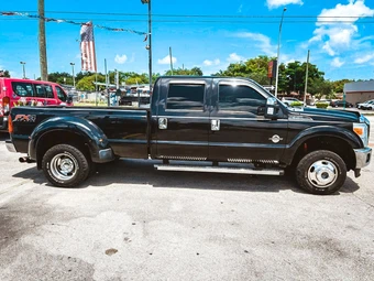 2013 Ford Super Duty F-350 Lariat Crew Cab Long Bed DRW - miniatura 5
