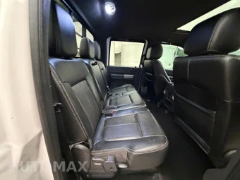 2013 Ford Super Duty F-350 Lariat Crew Cab Medium Bed - miniatura 12