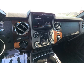 2013 Ford Super Duty F-350 Lariat Crew Cab Medium Bed - miniatura 11