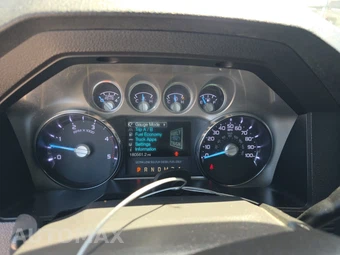 2013 Ford Super Duty F-350 Lariat Crew Cab Medium Bed - miniatura 12