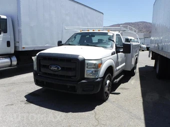 2013 Ford Super Duty F-350 XL Regular Cab Long Bed DRW