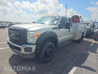 2013 Ford Super Duty F-450 Cab Chassis XL Extended Cab w/Rear Doors DRW
