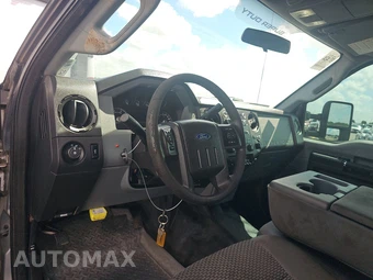 2013 Ford Super Duty F-450 Cab Chassis XL Extended Cab w/Rear Doors DRW - miniatura 11