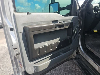 2013 Ford Super Duty F-450 Cab Chassis XL Extended Cab w/Rear Doors DRW - miniatura 9