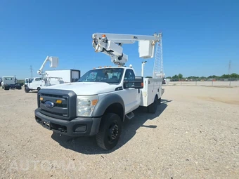 2013 Ford Super Duty F-450 Cab Chassis XL Regular Cab DRW