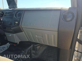 2013 Ford Super Duty F-450 Cab Chassis XL Regular Cab DRW - miniatura 13