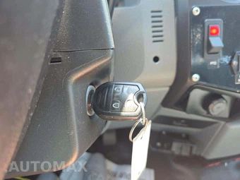 2013 Ford Super Duty F-450 Cab Chassis XL Regular Cab DRW - miniatura 5