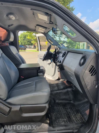 2013 Ford Super Duty F-450 Cab Chassis XL Regular Cab DRW - miniatura 19